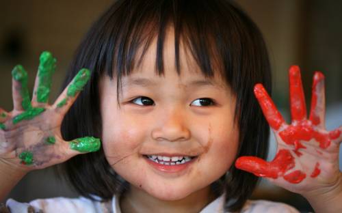 Маленькая азиатская девочка - Дети