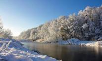 Зима, река, деревья