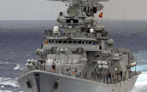 Военный крейсер - Корабли
