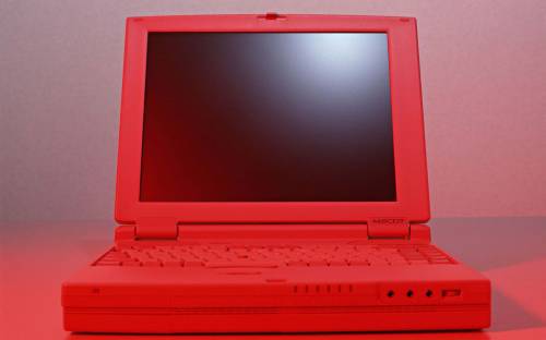 Красный ноутбук - Компьютерные