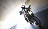 Мотоцикл в туннеле