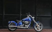 Синий Harley Davidson