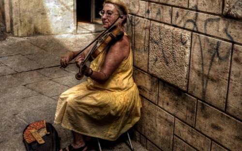 Скрипачка, музыка, улица - Музыка
