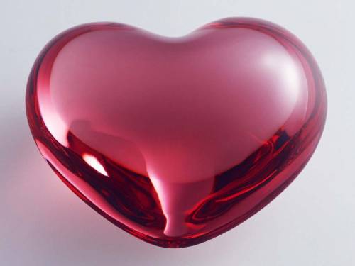 Темно красное сердце - Любовь