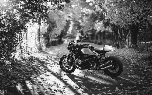 BMW мотоцикл - Черно-белые