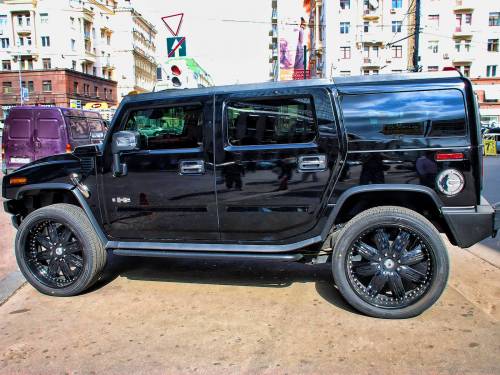 Hummer H2 - Автомобили