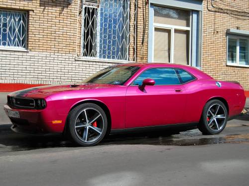 Dodge Challenger SRT - Автомобили