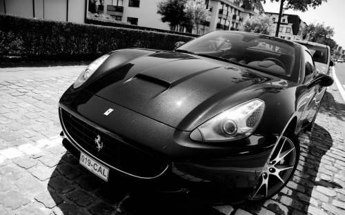 Черно белая Ferrari - Автомобили