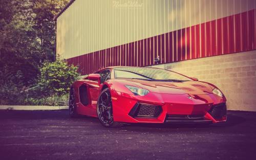 Lamborghini Aventador LP700-4 - Автомобили