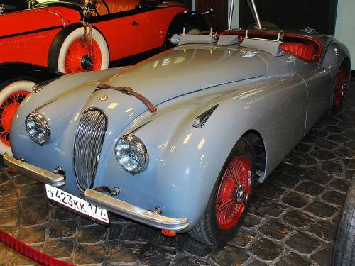 Jaguar XK 120 - Автомобили