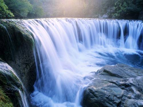Шикарный водопад - Водопады