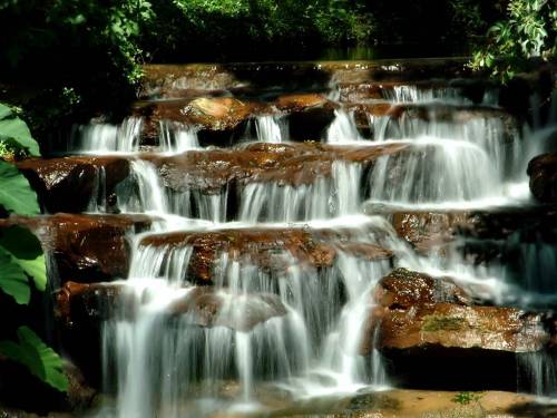 Много водопадов - Водопады